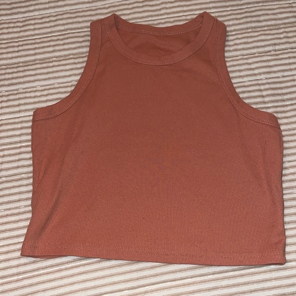 Cropped tank top - Picture 2 of 3